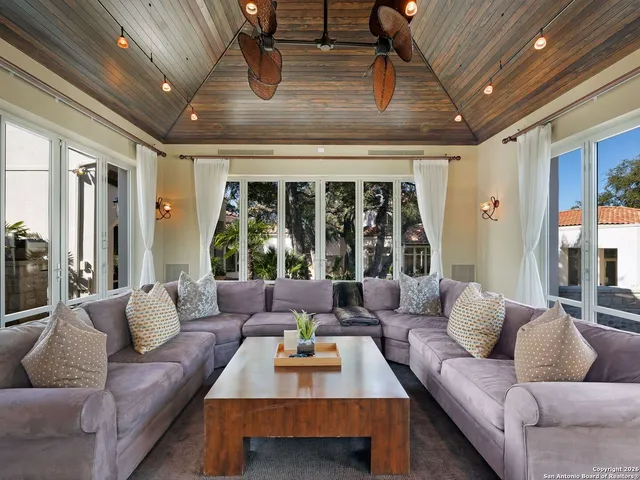 $8,250,000 | 14 Duxbury Park, San Antonio, TX 78257