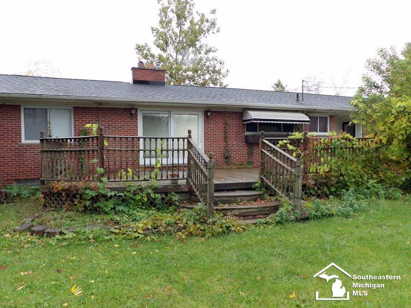 26215 Allen Road Woodhaven, MI 48183 - Photo 9 of 38