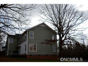 3457 Ashworth Road Marion, NC 28752 - Photo 2 of 16 Gallery Image 2