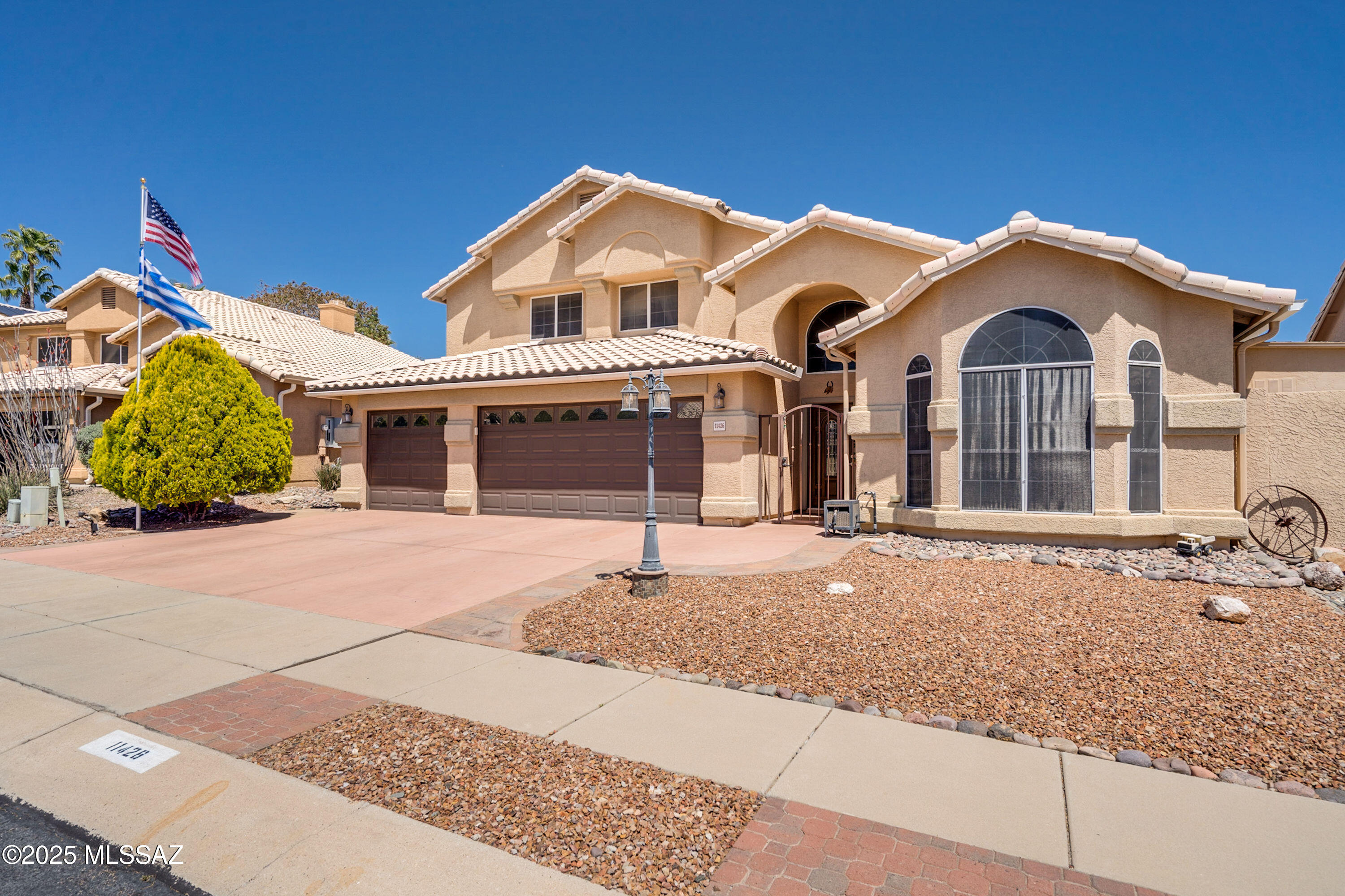 11426 Silver Pheasant Loop Tucson, AZ 85737 - Photo 1 of 49