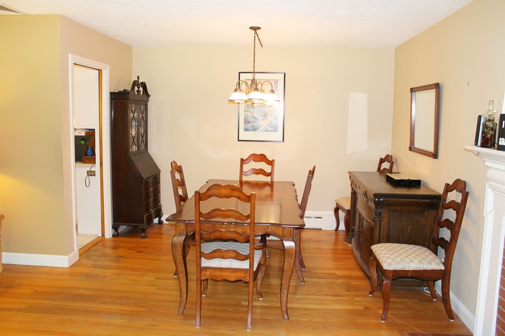 756 Shaker Road Longmeadow, MA 01106 - Photo 6 of 11