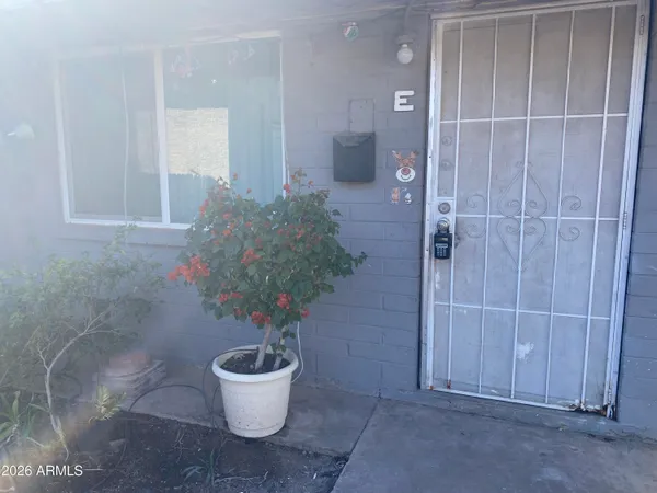 $1,125 | 575 North Delaware Street, Unit E, Chandler, AZ 85225