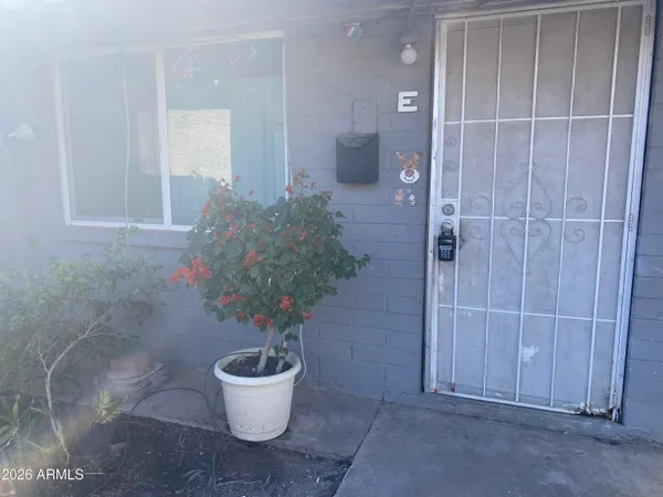 $1,125 | 575 North Delaware Street, Unit E, Chandler, AZ 85225