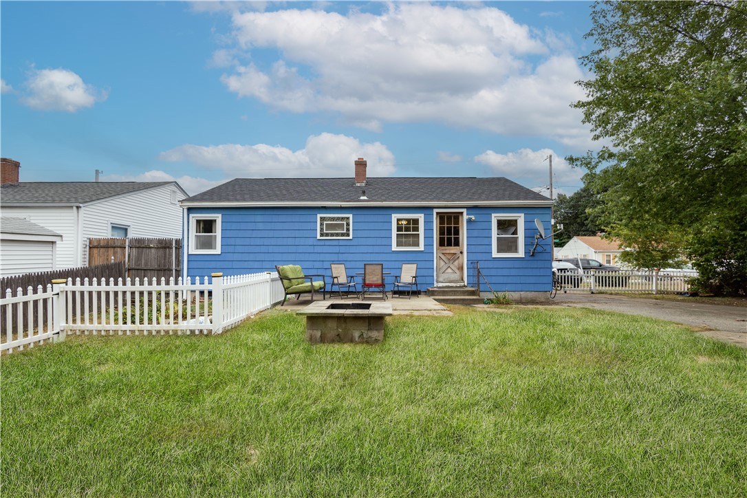 55 Rocco Avenue Pawtucket, RI 02860 - Photo 4 of 23 Gallery Image 4