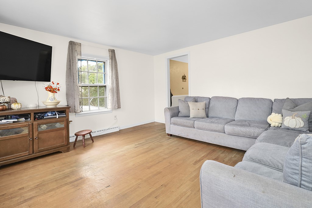 55 Rocco Avenue Pawtucket, RI 02860 - Photo 10 of 23 Gallery Image 10