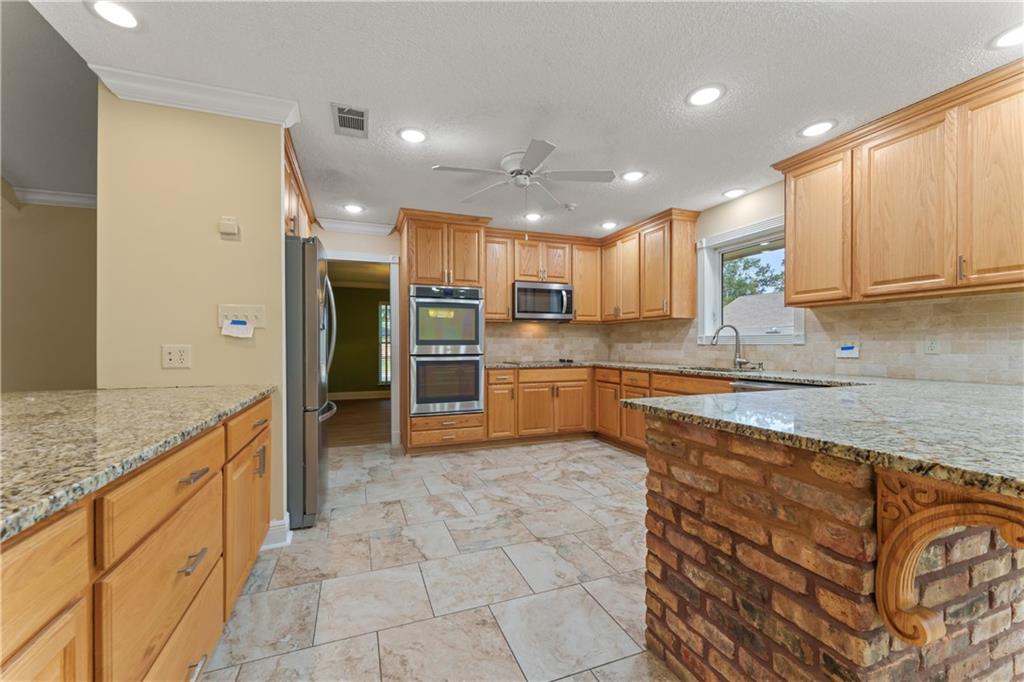 601 Rue Cannes Hammond, LA 70403 - Photo 11 of 26