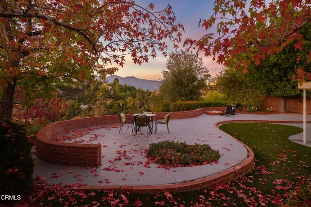 $1,590,000 | 3514 St Elizabeth Road, Glendale, CA 91206