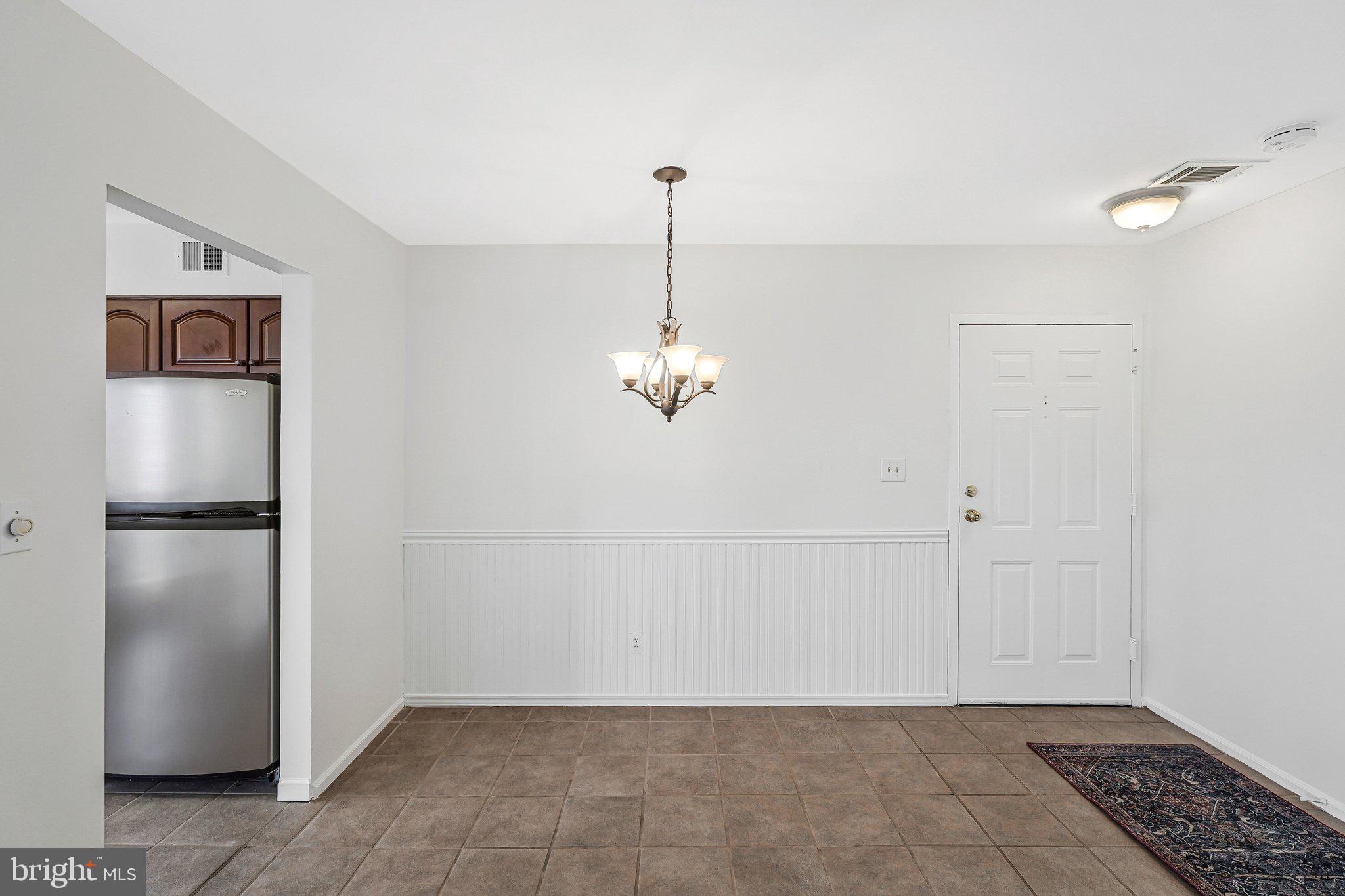 11144 Beaver Trail Court, Unit 11144 Reston, VA 20191 - Photo 20 of 24 Dining area