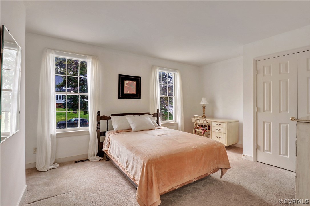 6201 Lansgate Road Midlothian, VA 23112 - Photo 20 of 31 a bedroom with a bed and a window