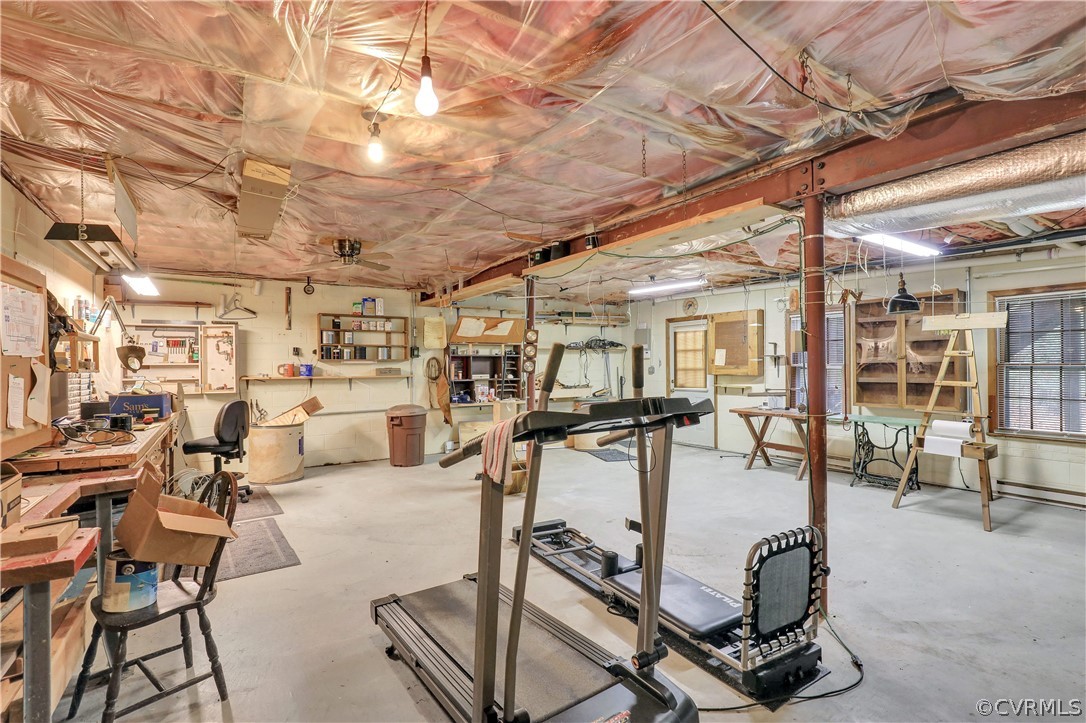 6201 Lansgate Road Midlothian, VA 23112 - Photo 28 of 31 a view of a room with gym equipment