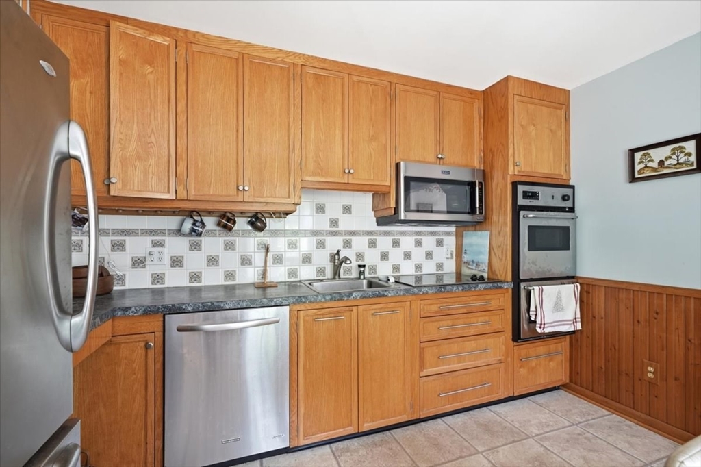 7 Hornbeam Road Scituate, MA 02066 - Photo 15 of 39