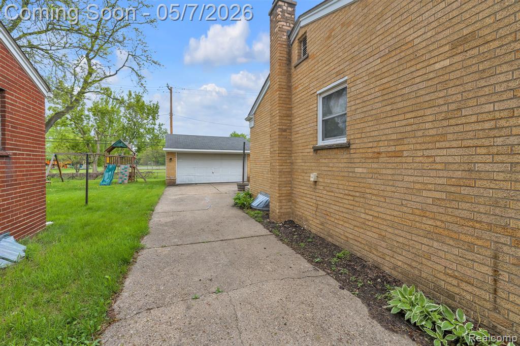37022 Pinewood Road Wayne, MI 48184 - Photo 25 of 30