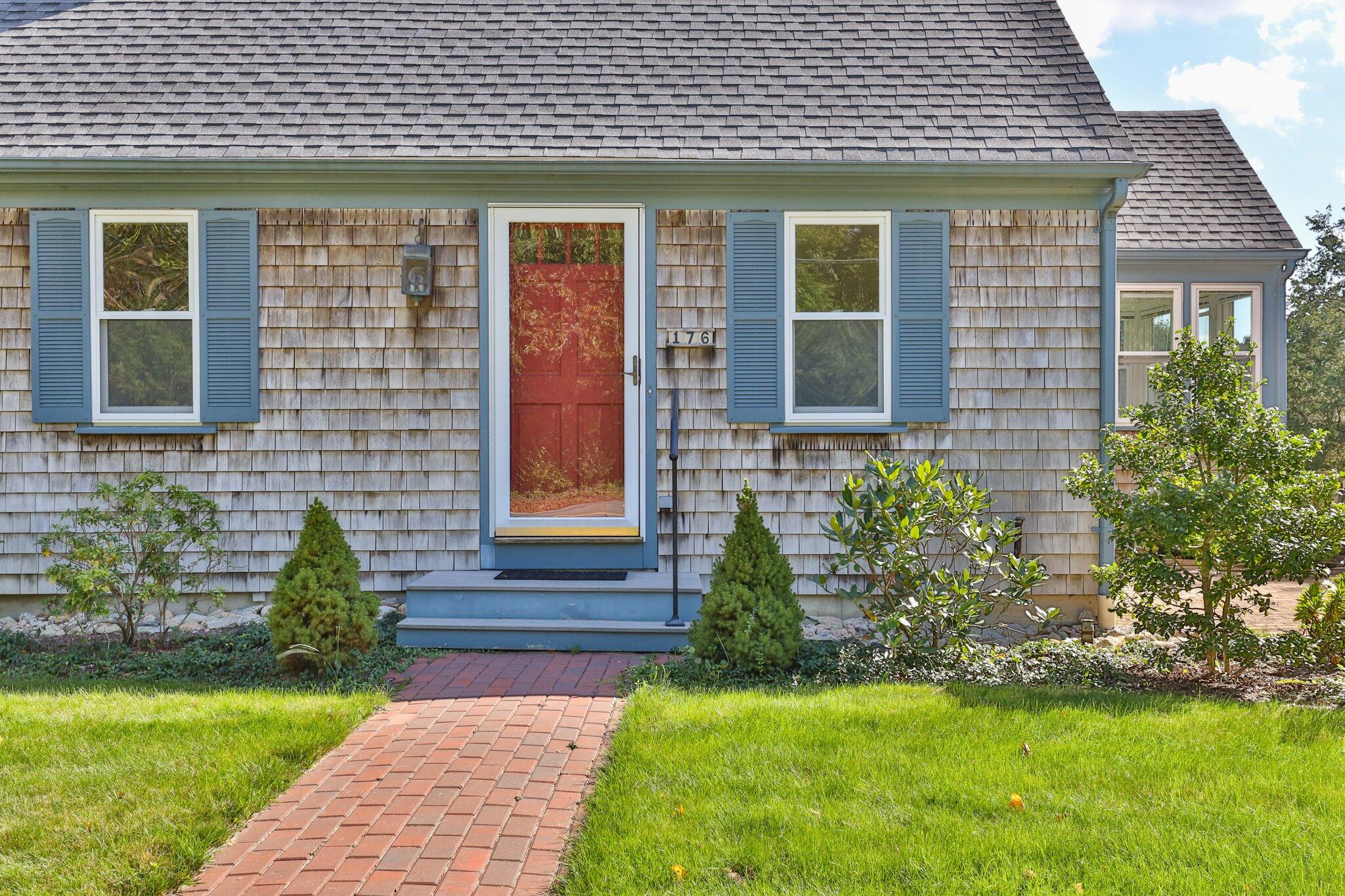 176 Maple Street West Barnstable, MA 02668 - Photo 8 of 83 a front view of a house with garden