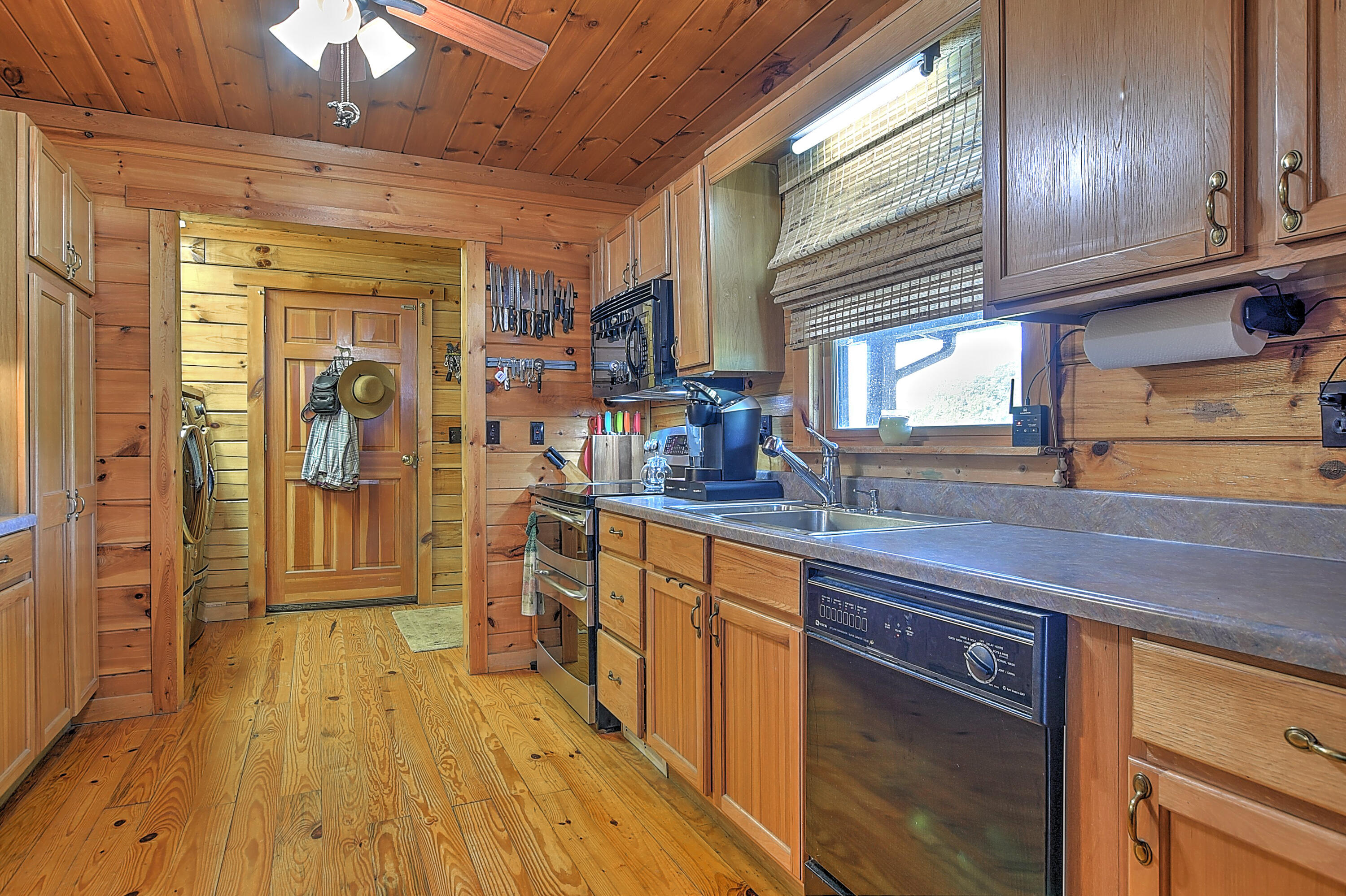6135 Jearoldstown Road Fall Branch, TN 37656 - Photo 14 of 44 Jeroldstown-9