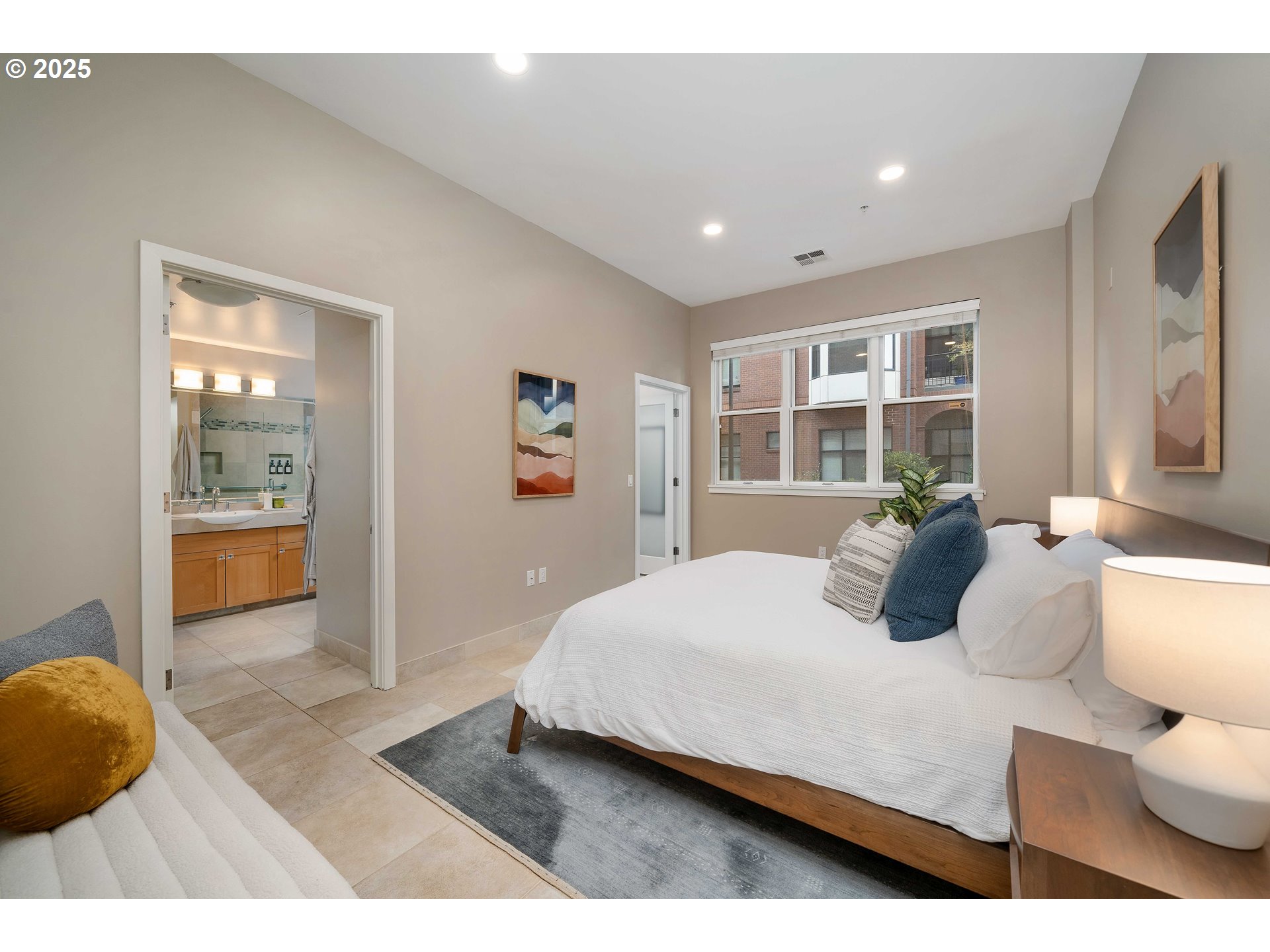 820 Northwest 12th Avenue, Unit 110 Portland, OR 97209 - Photo 16 of 47