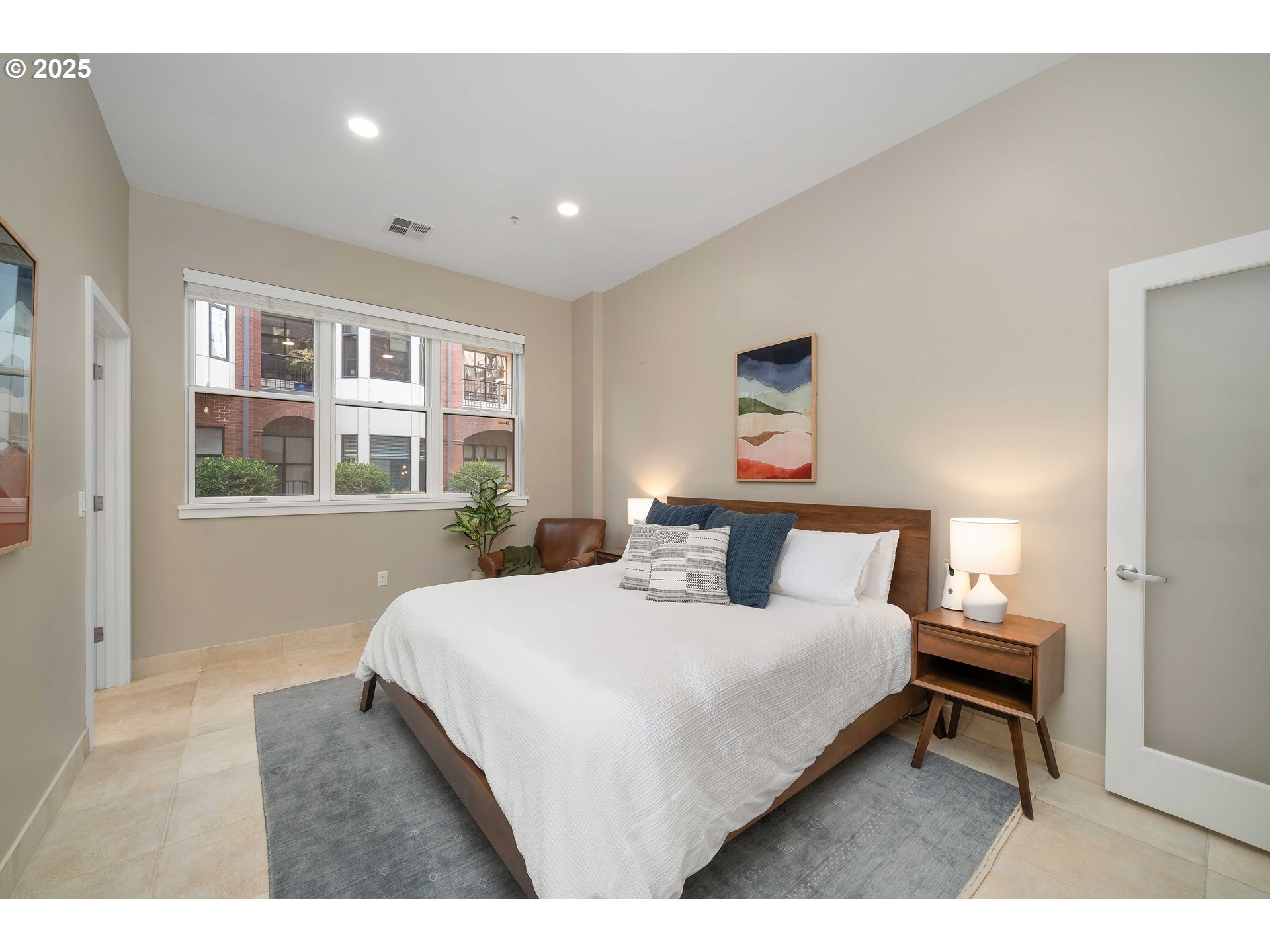 820 Northwest 12th Avenue, Unit 110 Portland, OR 97209 - Photo 17 of 47