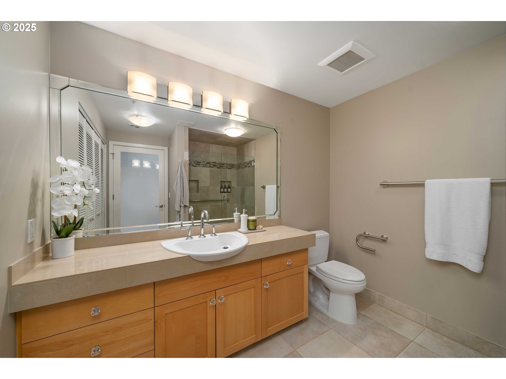 820 Northwest 12th Avenue, Unit 110 Portland, OR 97209 - Photo 20 of 47