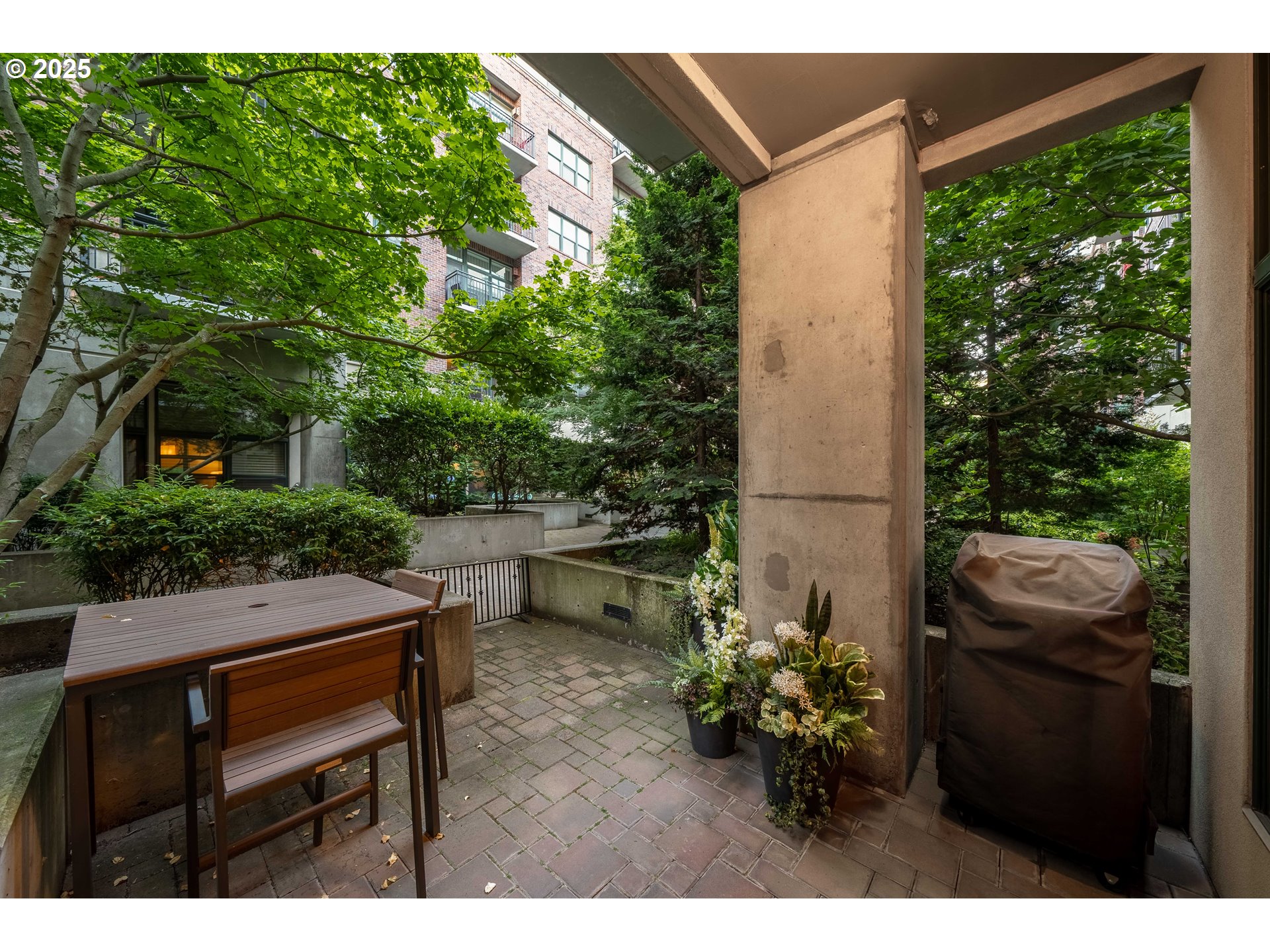 820 Northwest 12th Avenue, Unit 110 Portland, OR 97209 - Photo 27 of 47