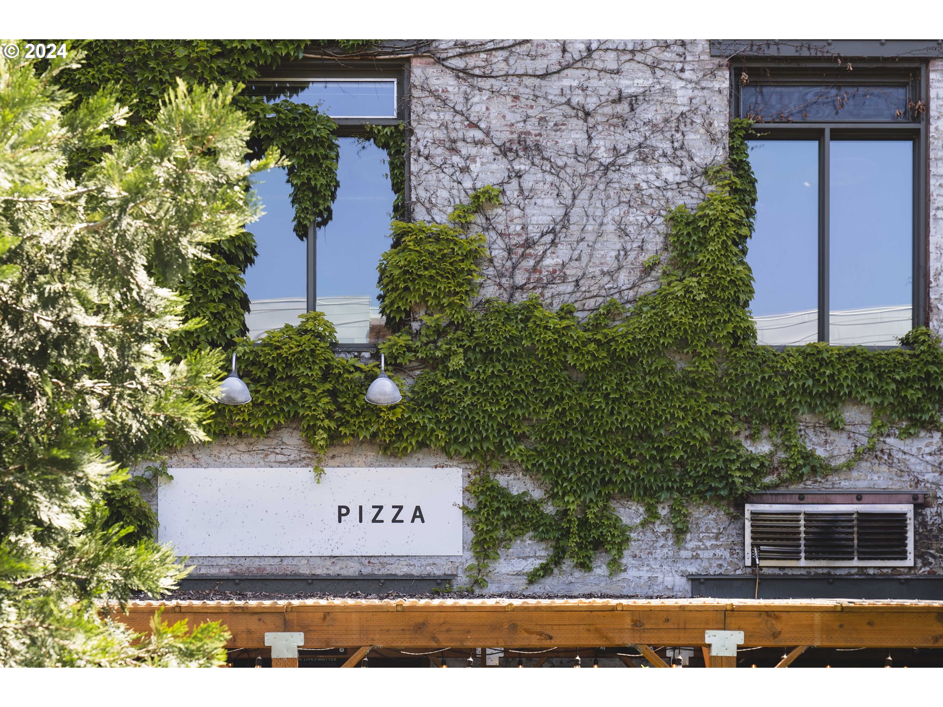 820 Northwest 12th Avenue, Unit 110 Portland, OR 97209 - Photo 32 of 47