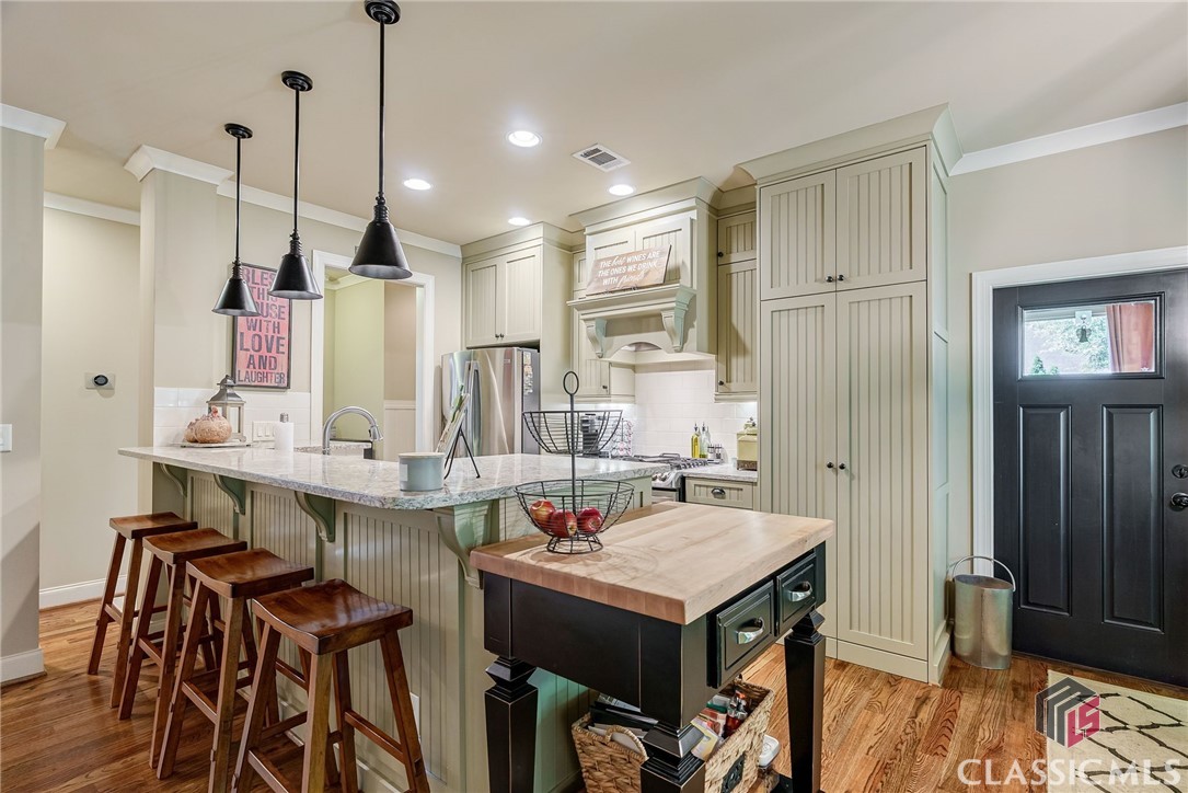 1640 Madison Court Bogart, GA 30622 - Photo 11 of 69