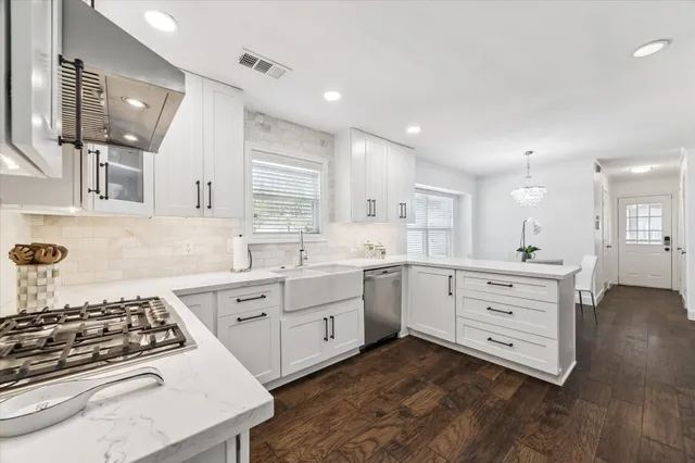 $589,000 | 831 Merrick Drive, Sugar Land, TX 77478