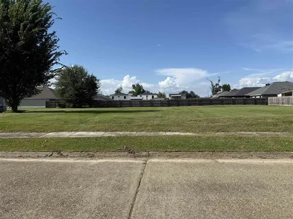 $85,000 | Penn St Lake, Lake Charles, LA 70601