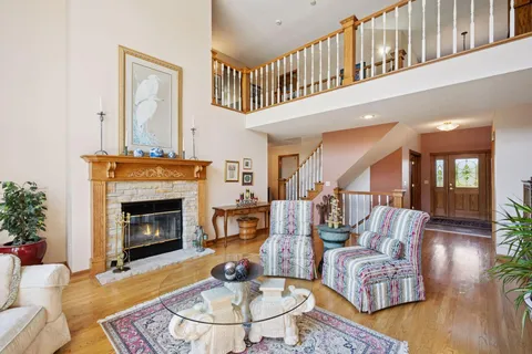 $1,249,000 | 7040 Meridian Avenue South, Montrose, MN 55363