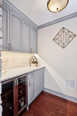 $1,249,000 | 7040 Meridian Avenue South, Montrose, MN 55363