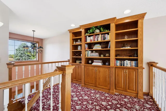 $1,249,000 | 7040 Meridian Avenue South, Montrose, MN 55363