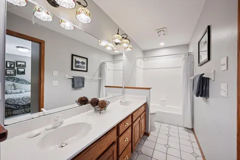 $1,249,000 | 7040 Meridian Avenue South, Montrose, MN 55363