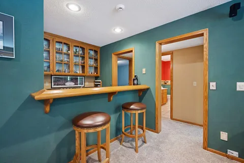 $1,249,000 | 7040 Meridian Avenue South, Montrose, MN 55363