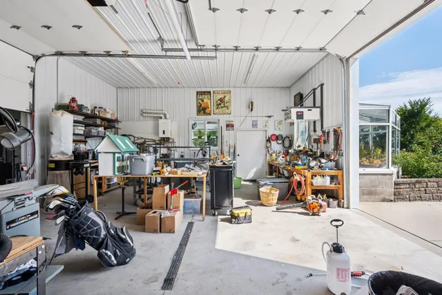 $1,249,000 | 7040 Meridian Avenue South, Montrose, MN 55363