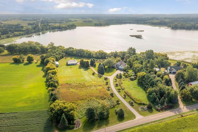 $1,249,000 | 7040 Meridian Avenue South, Montrose, MN 55363