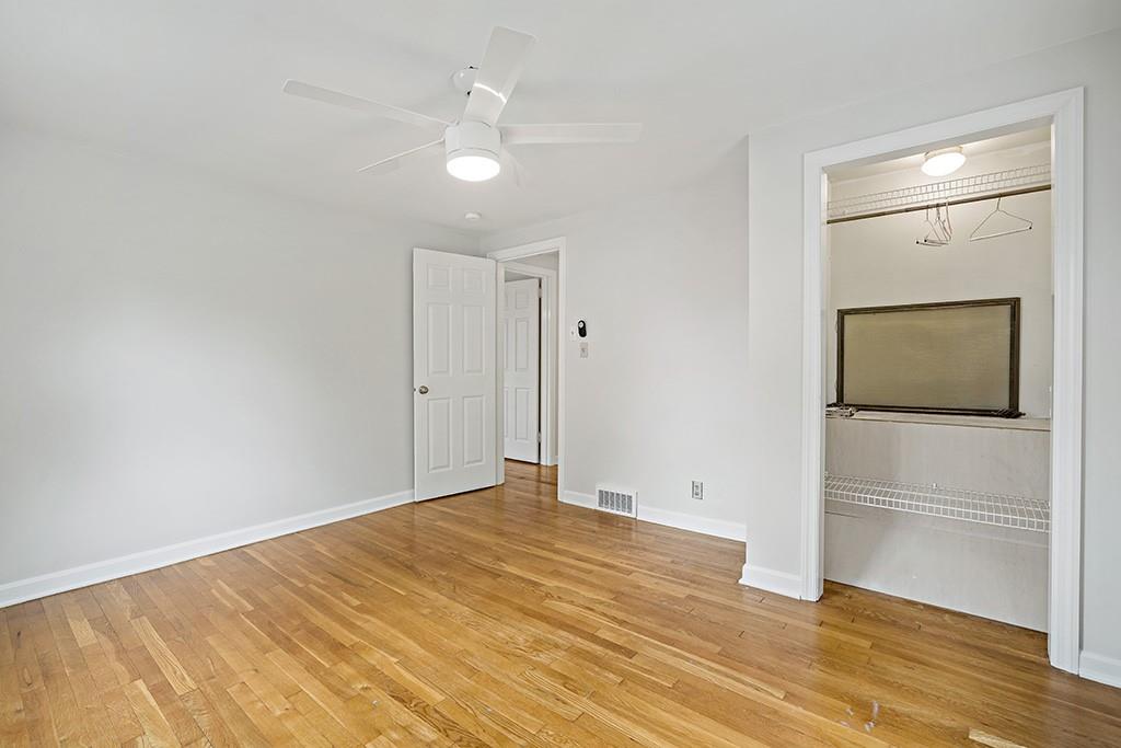 732 Scott Road Pittsburgh, PA 15228 - Photo 12 of 20 Gallery Image 12