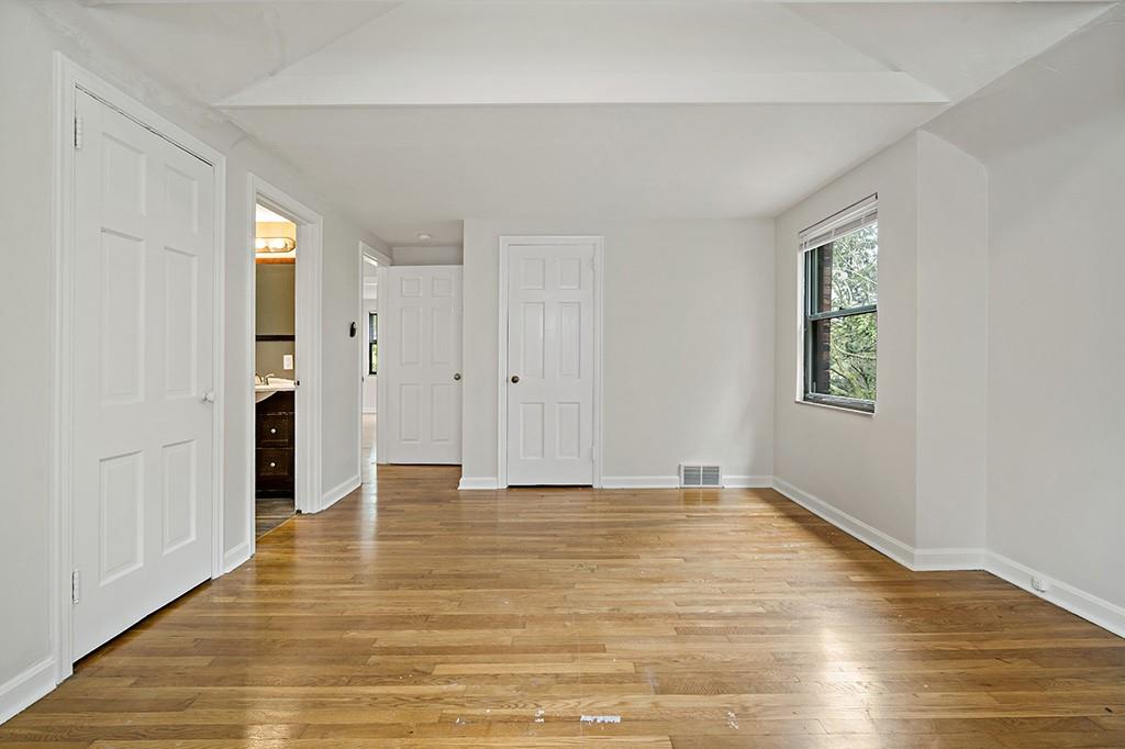 732 Scott Road Pittsburgh, PA 15228 - Photo 17 of 20 Gallery Image 17