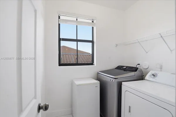 $6,100 | 9777 Northwest 8th Street, Miami, FL 33172