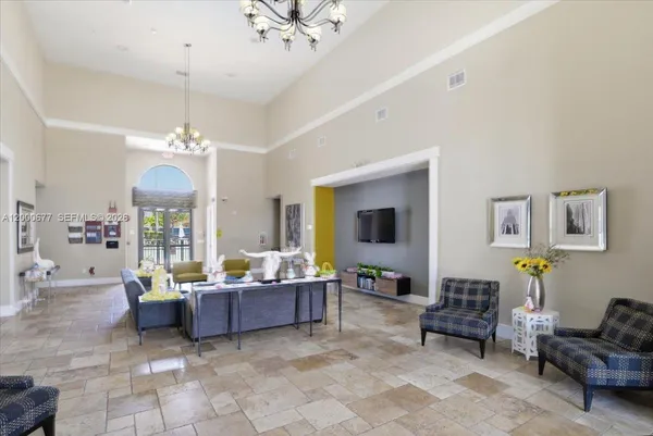 $6,100 | 9777 Northwest 8th Street, Miami, FL 33172