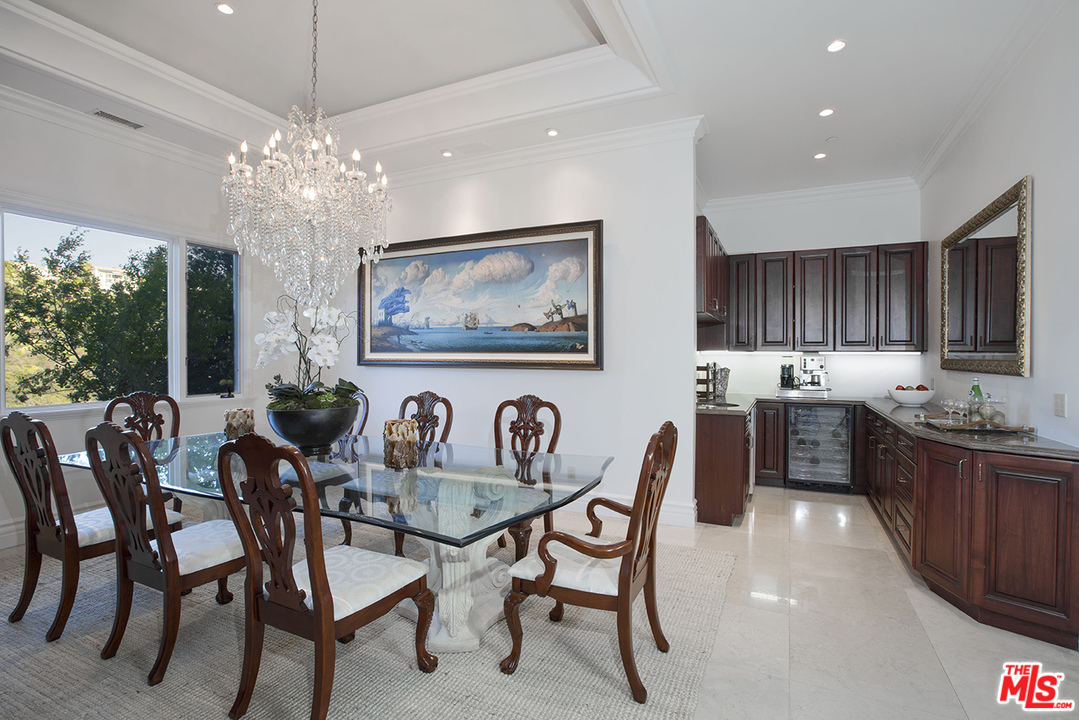 11531 Orum Road Los Angeles, CA 90049 - Photo 11 of 35 Gallery Image 11