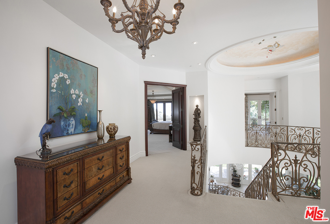 11531 Orum Road Los Angeles, CA 90049 - Photo 20 of 35 Gallery Image 20