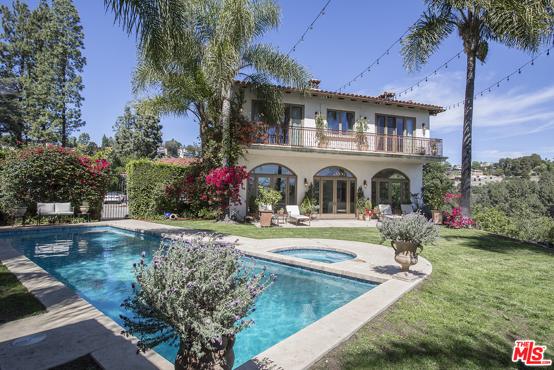 11531 Orum Road Los Angeles, CA 90049 - Photo 9 of 35 Gallery Image 9