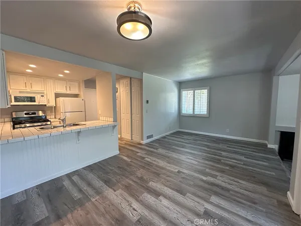 $2,450 | 17072 Pacific Coast Highway, Unit 93, Huntington Beach, CA 92649