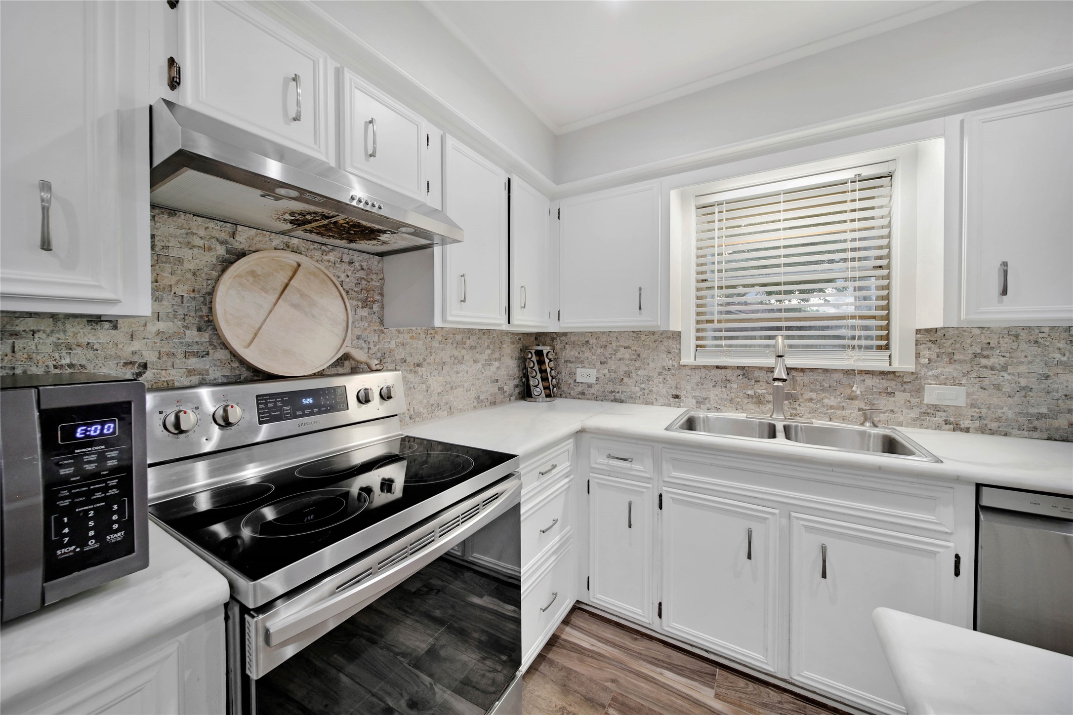 808 Avenue K Rosenberg, TX 77471 - Photo 26 of 50