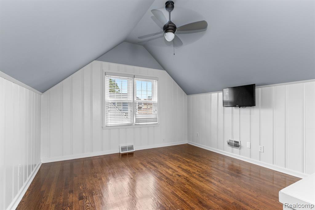 2756 Cumberland Road Berkley, MI 48072 - Photo 21 of 31 Gallery Image 21