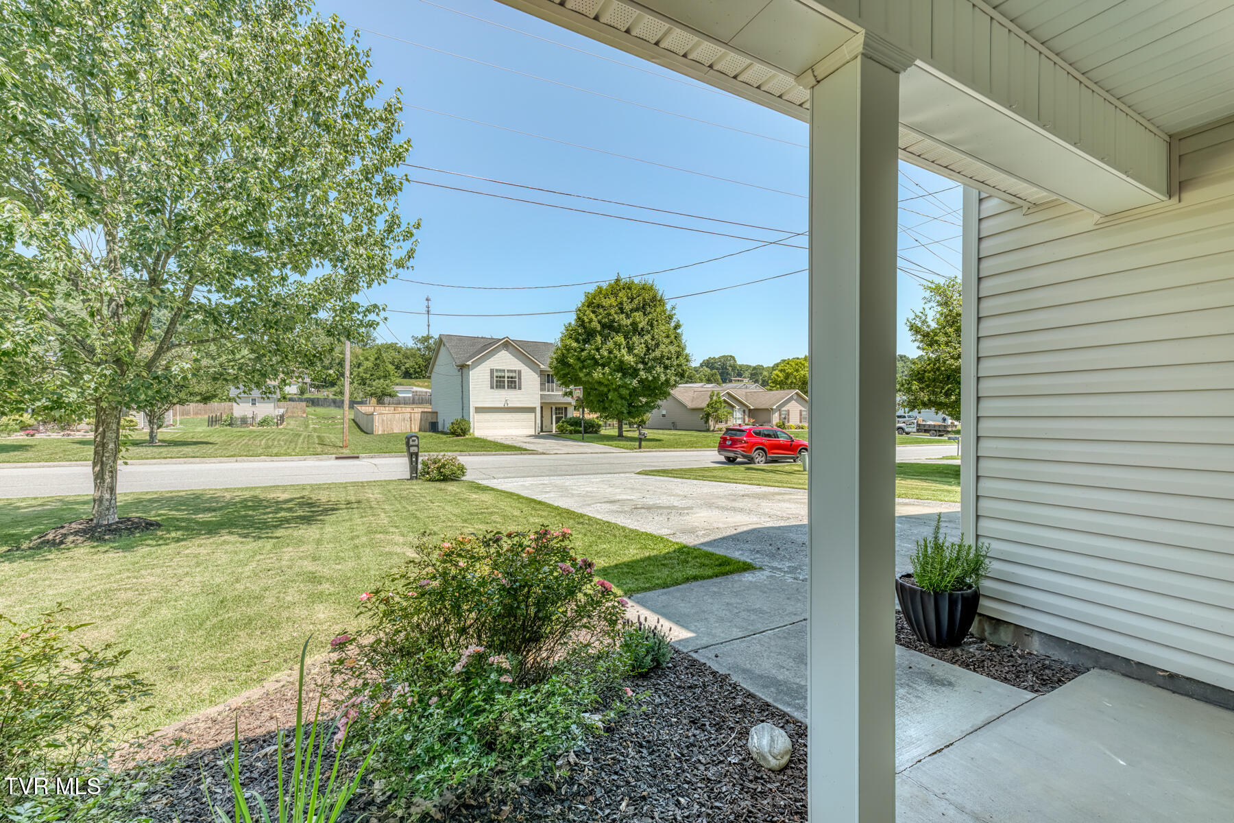 394 Kings Road Piney Flats, TN 37686 - Photo 5 of 51 394 Kings Rd