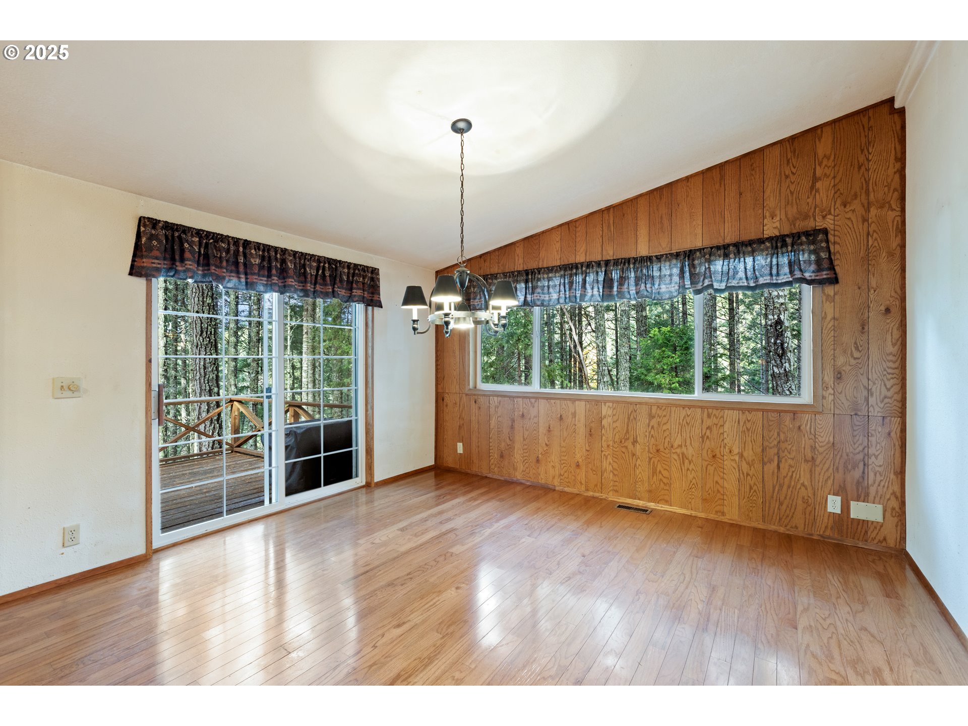 1941 Byron Creek Road Winston, OR 97496 - Photo 14 of 48