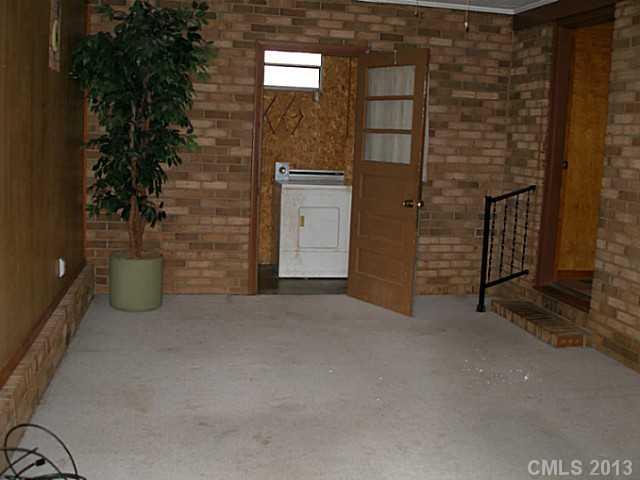 2439 Emmanuel Church Road Conover, NC 28613 - Photo 5 of 14 Gallery Image 5