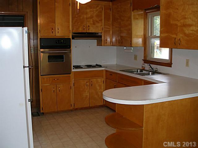 2439 Emmanuel Church Road Conover, NC 28613 - Photo 6 of 14 Gallery Image 6