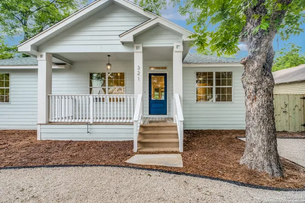 $2,950 | 321 St Francis Avenue, San Antonio, TX 78204