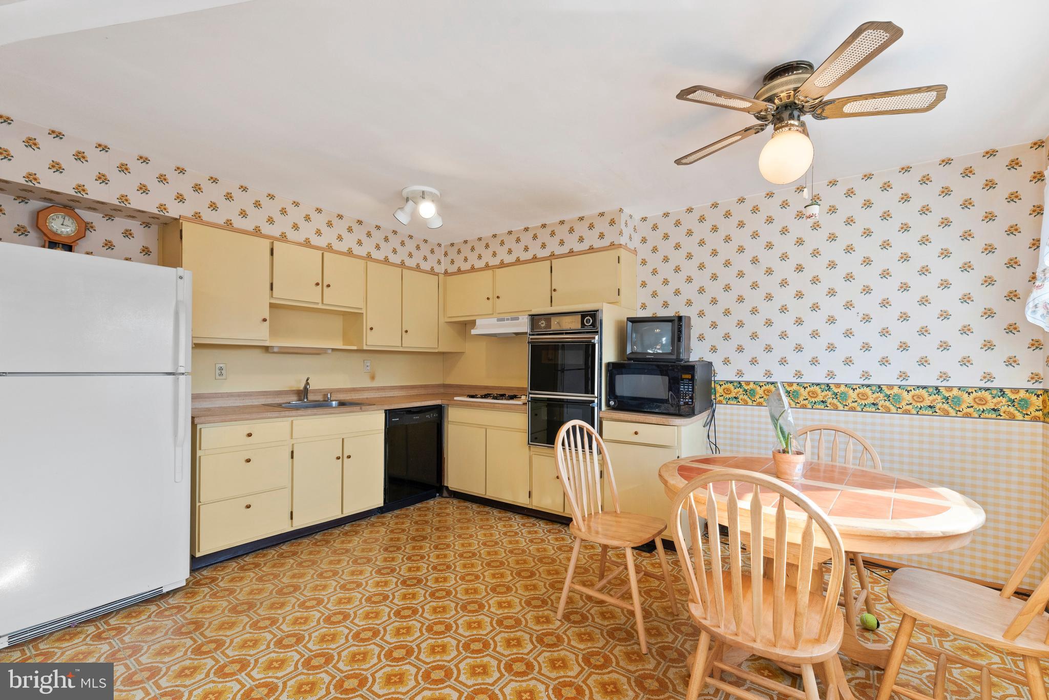 12340 Wyndom Road Philadelphia, PA 19154 - Photo 12 of 28