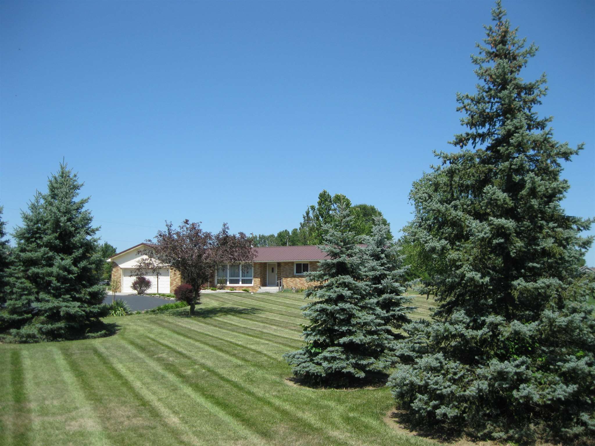 2631 Highway 224 Decatur, IN 46733 - Photo 3 of 31